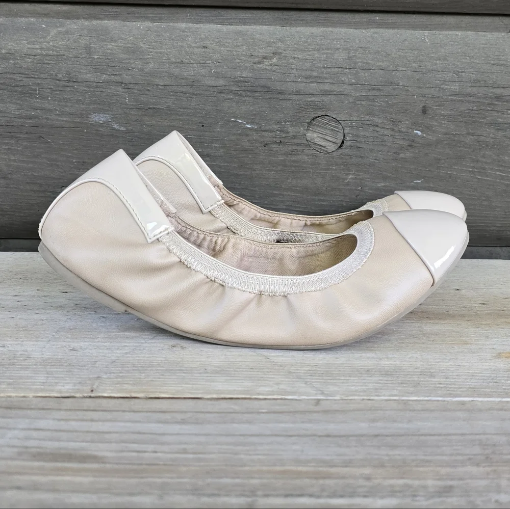 Dexflex Comfort Claire Classic Minimalist Capped Toe Comfort Ballet Flats 8M